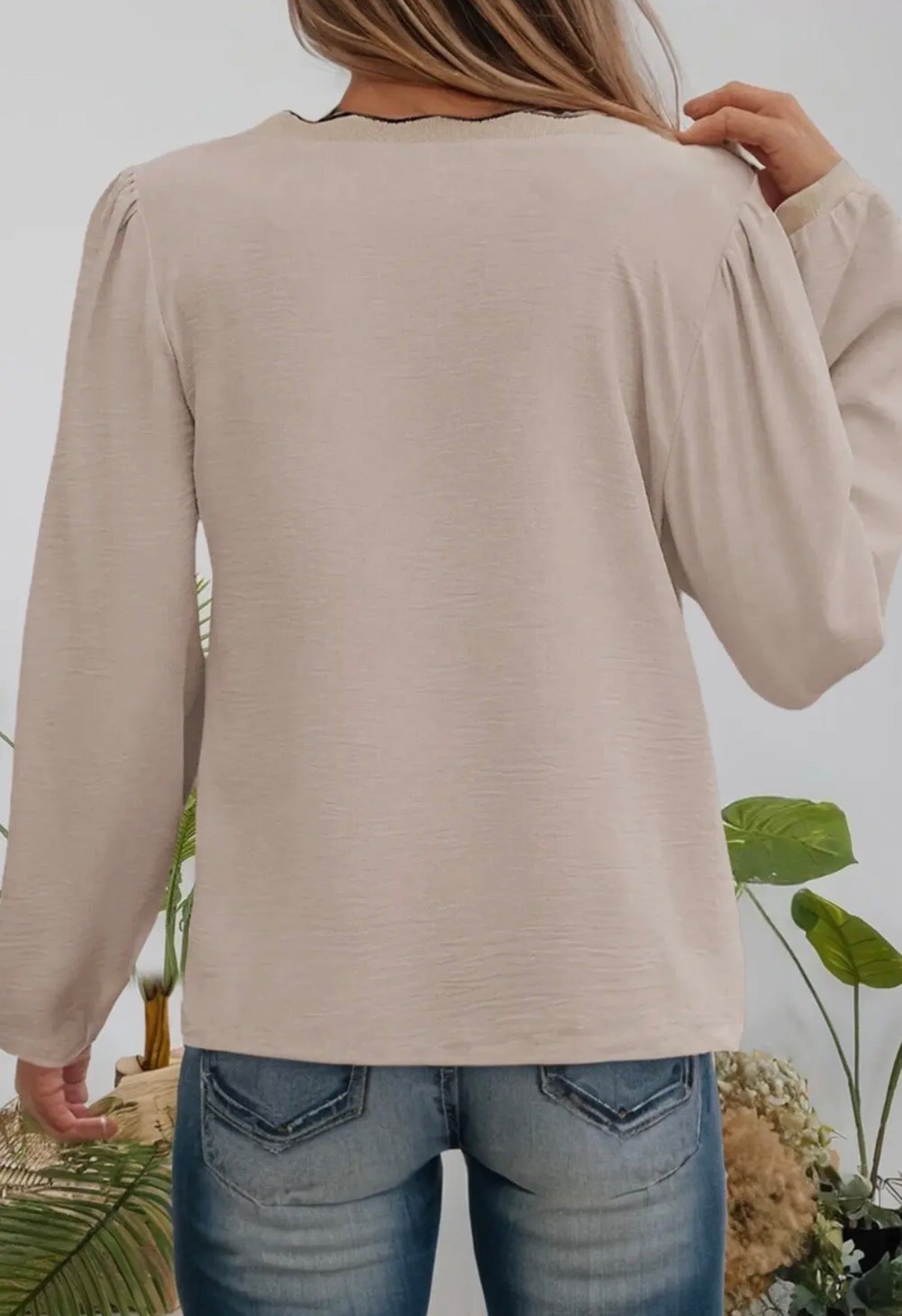 Contrast Scallop Trim V Neck Long Sleeve Blouse